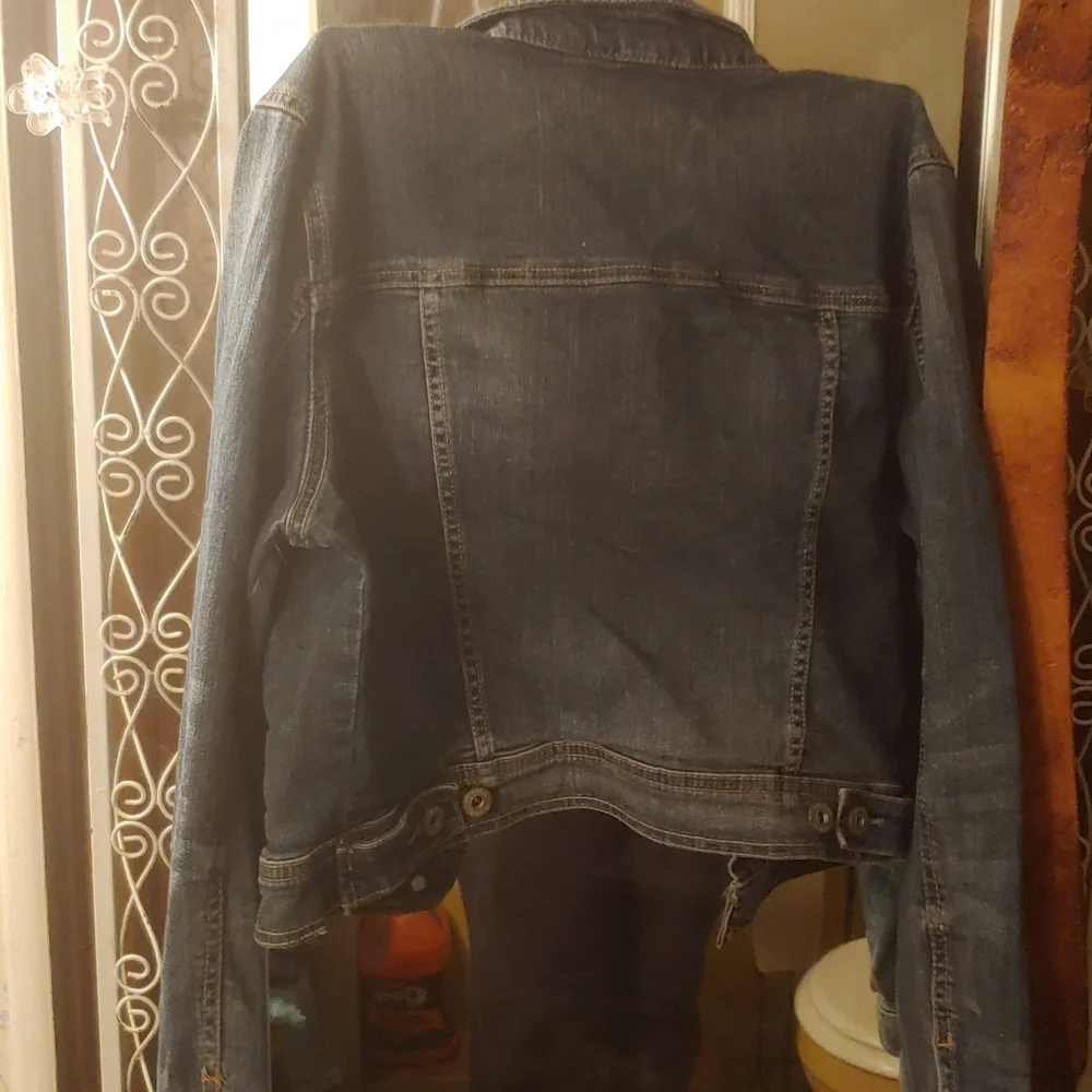 Jean jacket - Picture 6 of 8